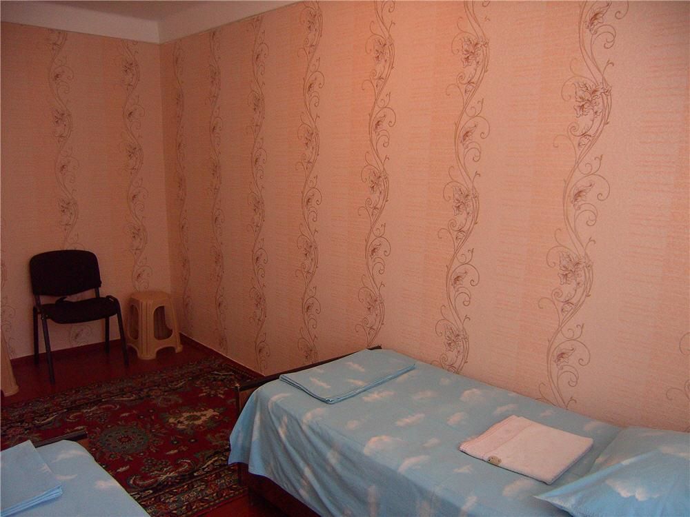 Апартаменты 2-х комнатная квартира в Славянске Славянск-11